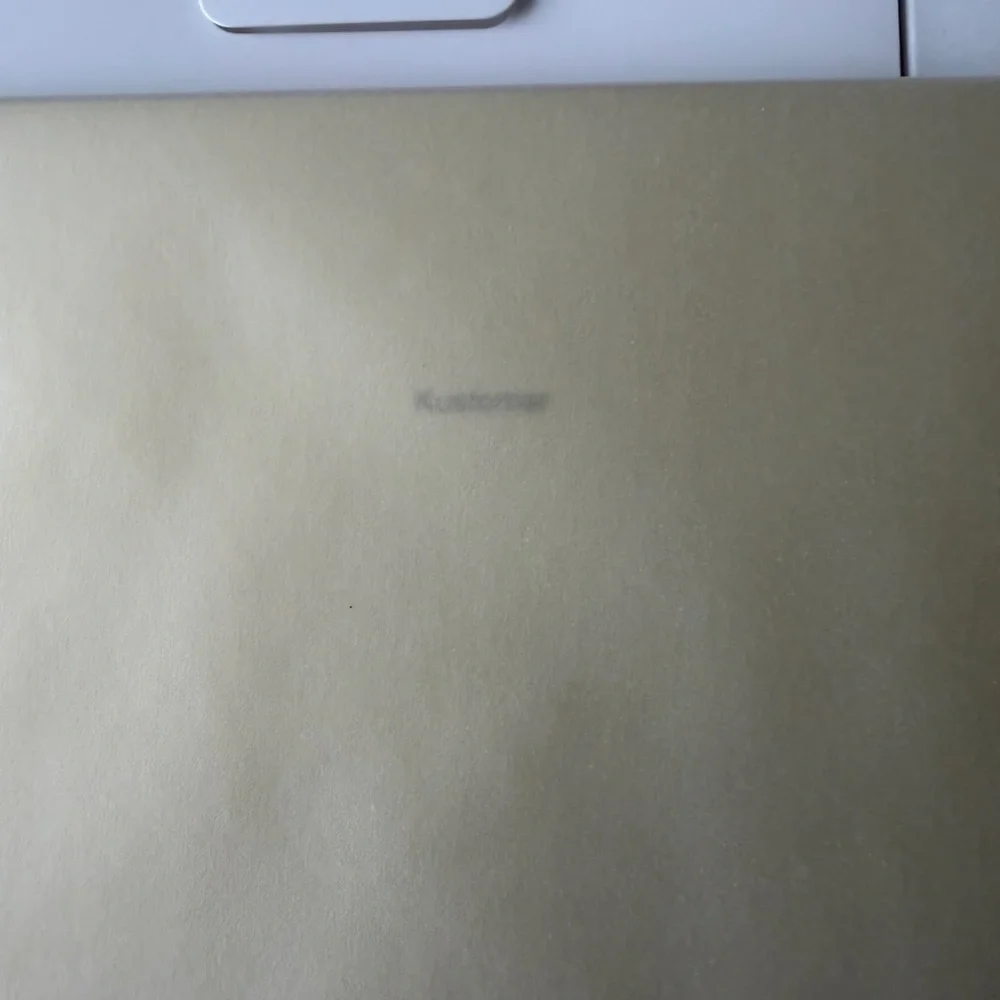 Brand New Apple iPad 256GB Wi-Fi in Yellow